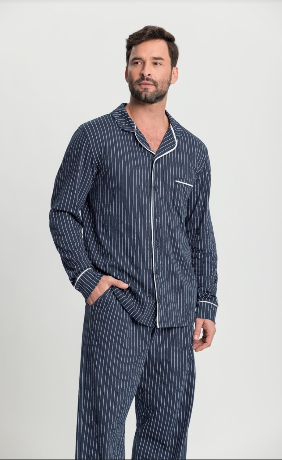 PIJAMA MASCULINO LONGO COM ABERTURA FRONTAL CESAR